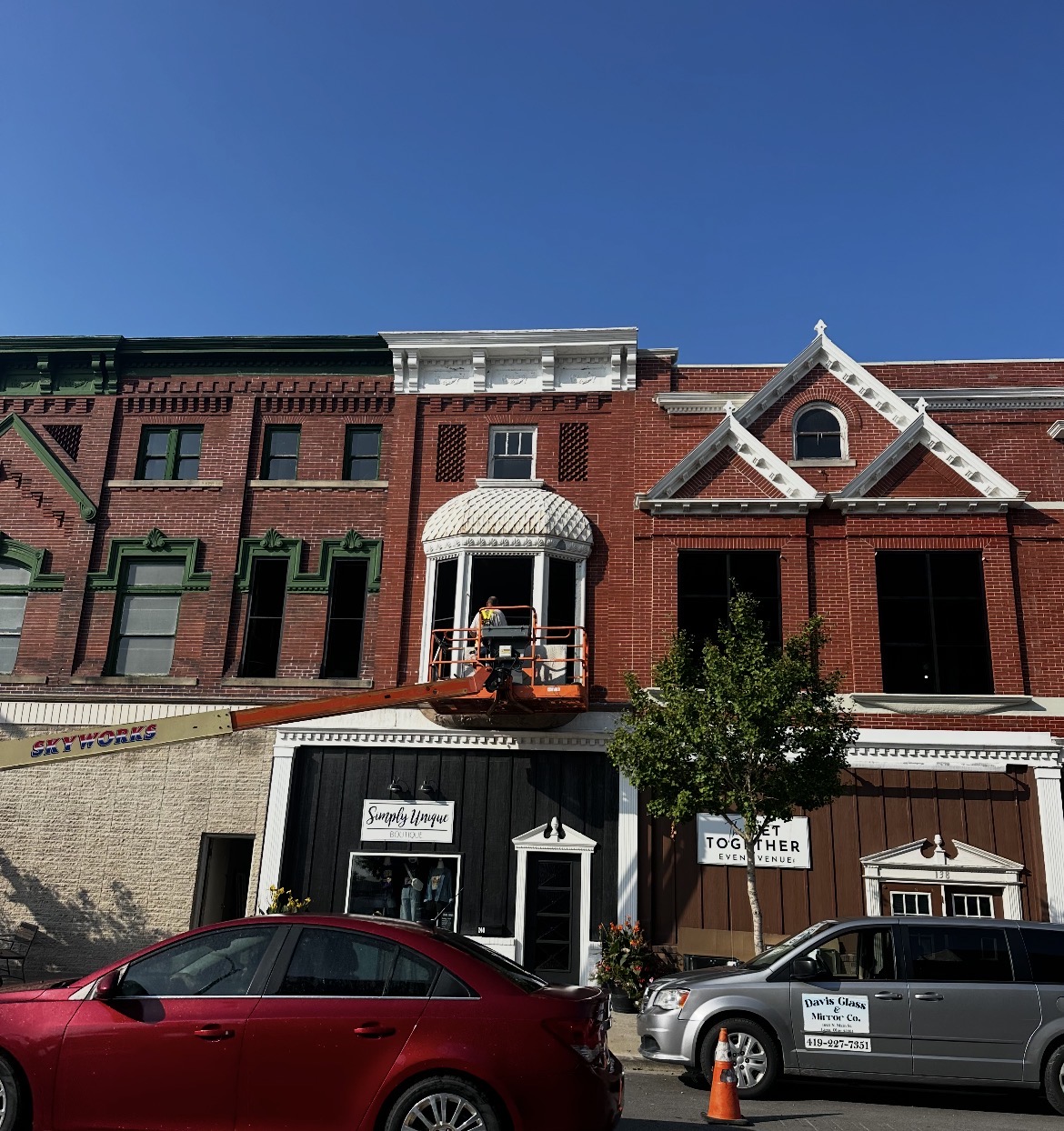 Davis Glass crew on a commercial glass installation in downtown Lima, Ohio